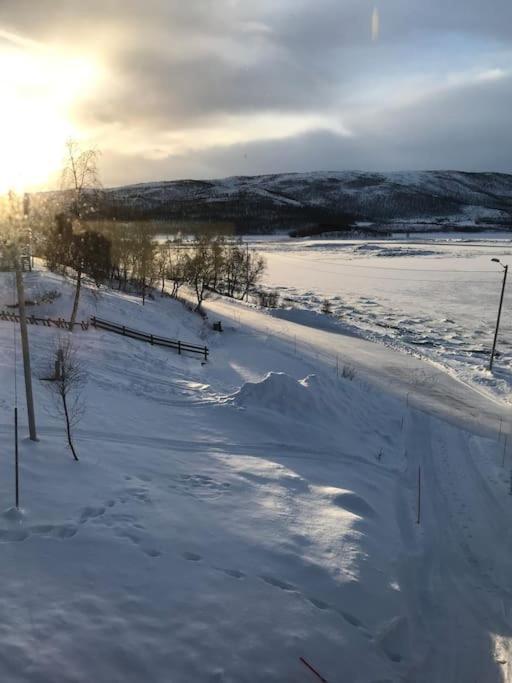 Trivelig Fritidshus Pa Arnes, Senja Straumstad Dış mekan fotoğraf